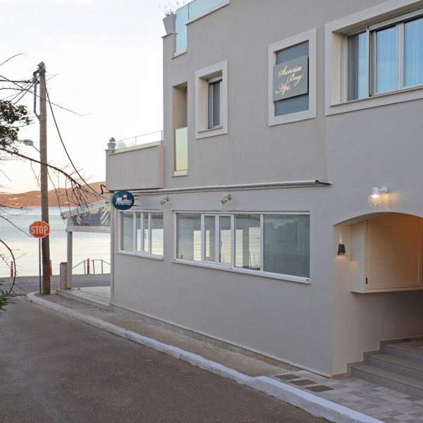 Sunrise Bay Apartments